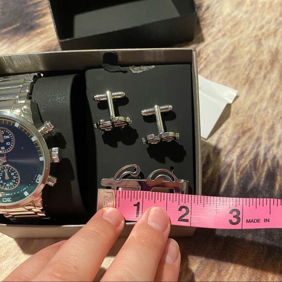 American Exchange Watch, Cuff Links & Tie Clip Set Metal Alloy Watch - Picture 10 of 15